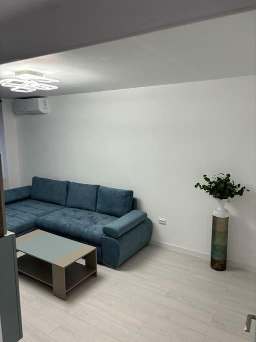 3 Camere Decomandat Bucarest Extérieur photo